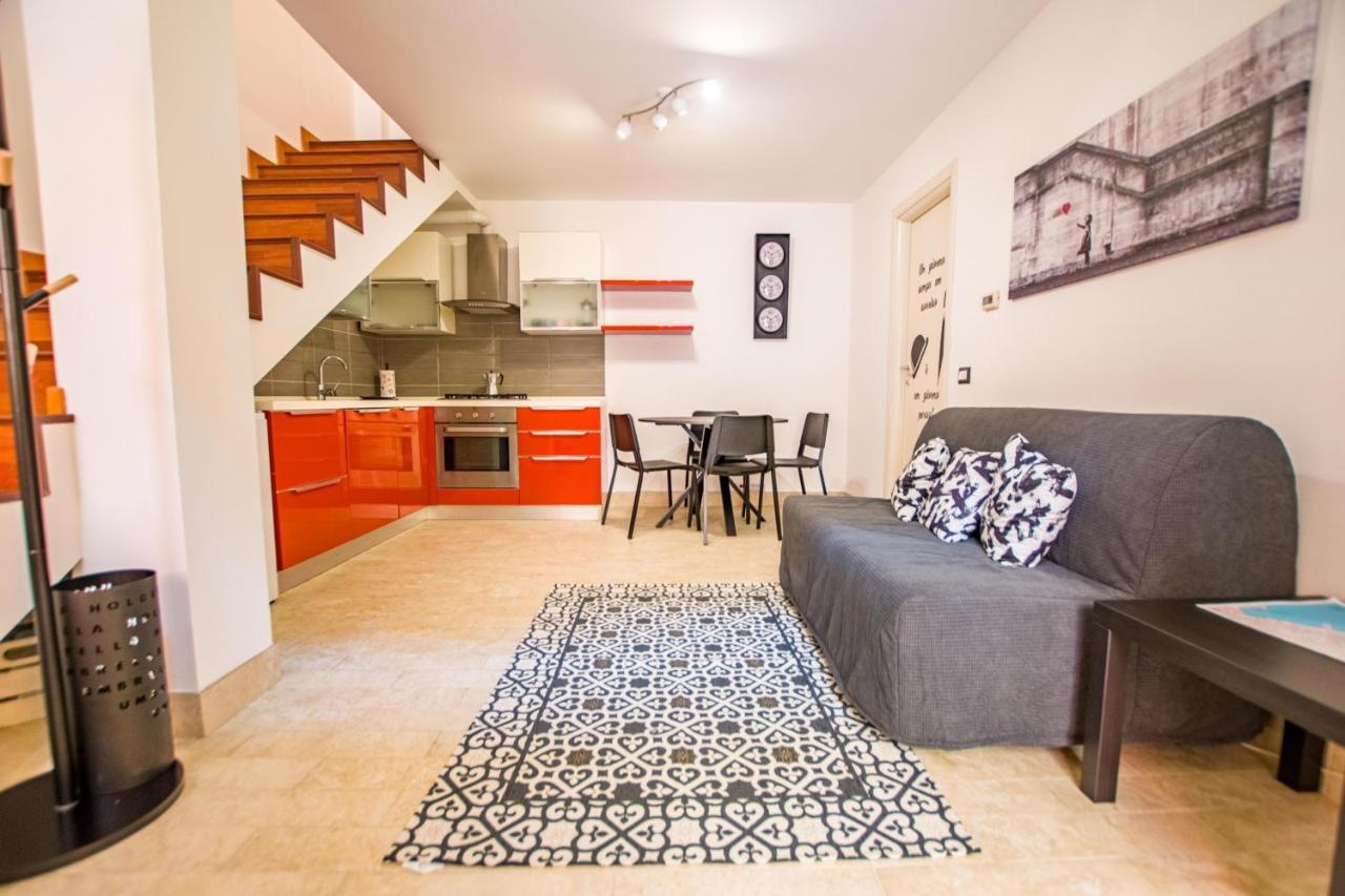 La Casa Di Lu Apartment Trieste Bagian luar foto